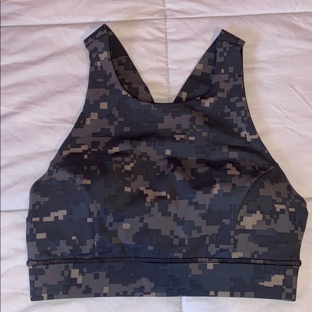 Lululemon size 4 digital camo sports bra